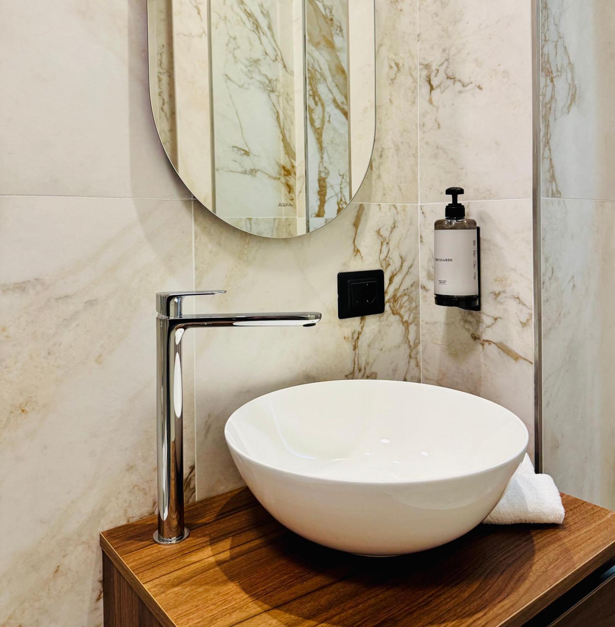 Museum Hospitality - Vatican Apartments Rome Extérieur photo